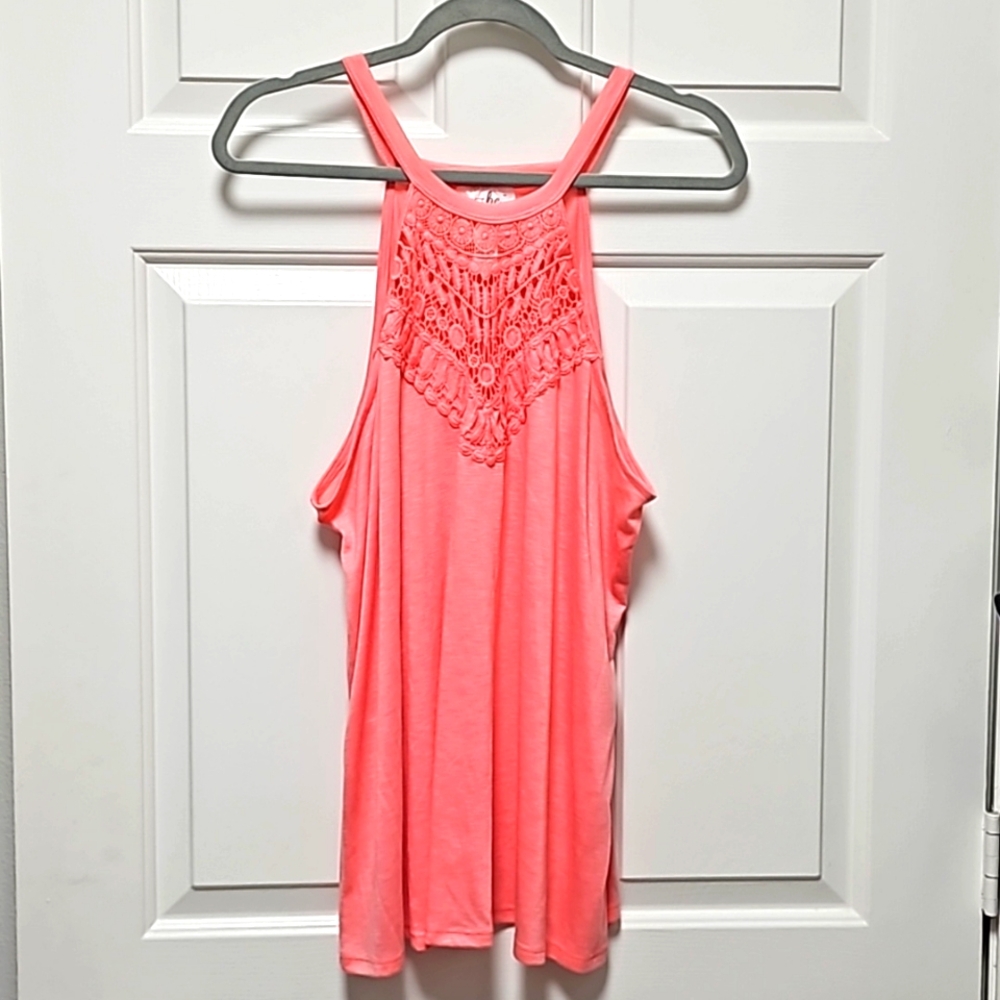 ✨️Flowy Justbe Tank with Pretty Crocheted Front Size XL